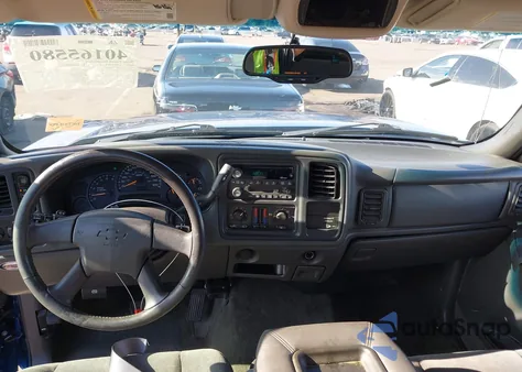 2003 Chevrolet Silverado 1500 Ls z USA, uszkodzony, nr VIN 1GCEK19T33E201675